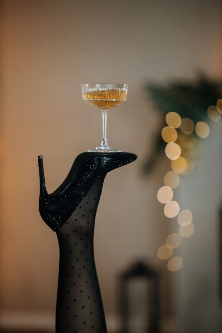 What to Wear to a Holiday Party: 20 Festive Finds (Velvet, Sequins & Statement Earrings)